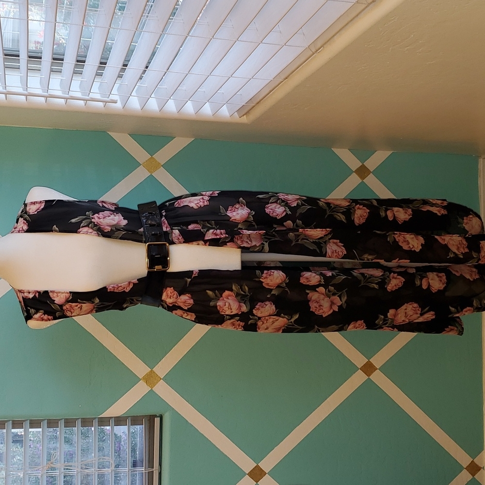 Floral Sheer Sleeveless Cover/Throw Over